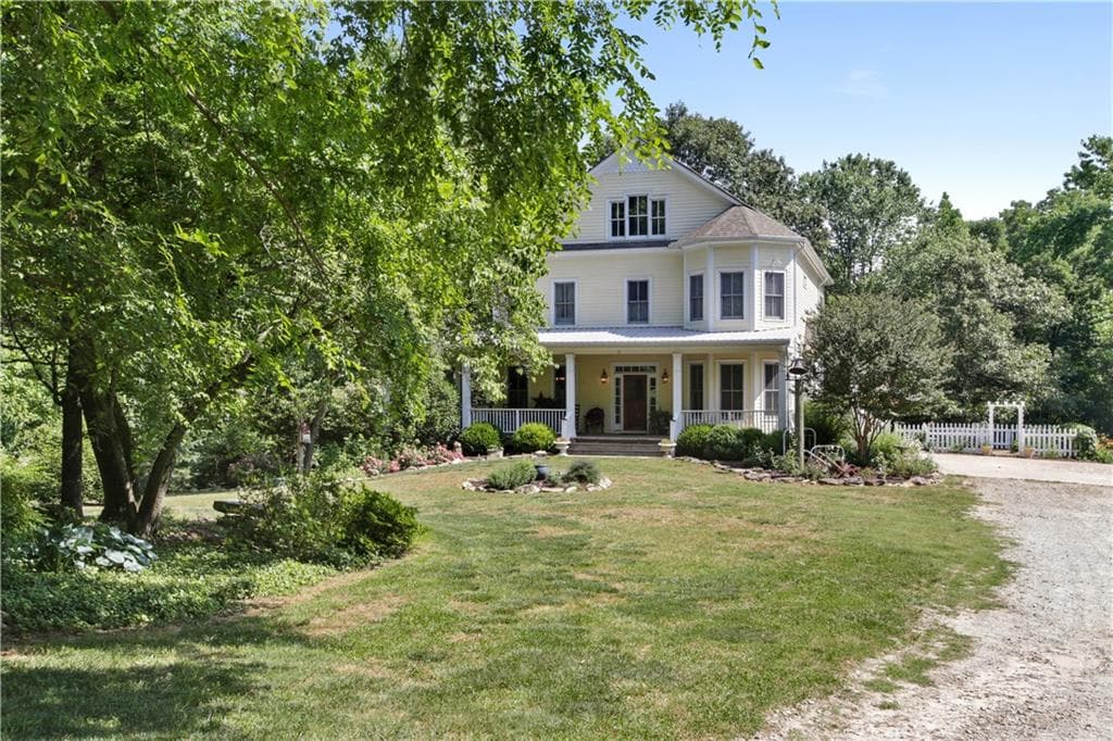8000 Jones Ferry Road, Chattahoochee Hills, GA 30268 — most recent listing photo