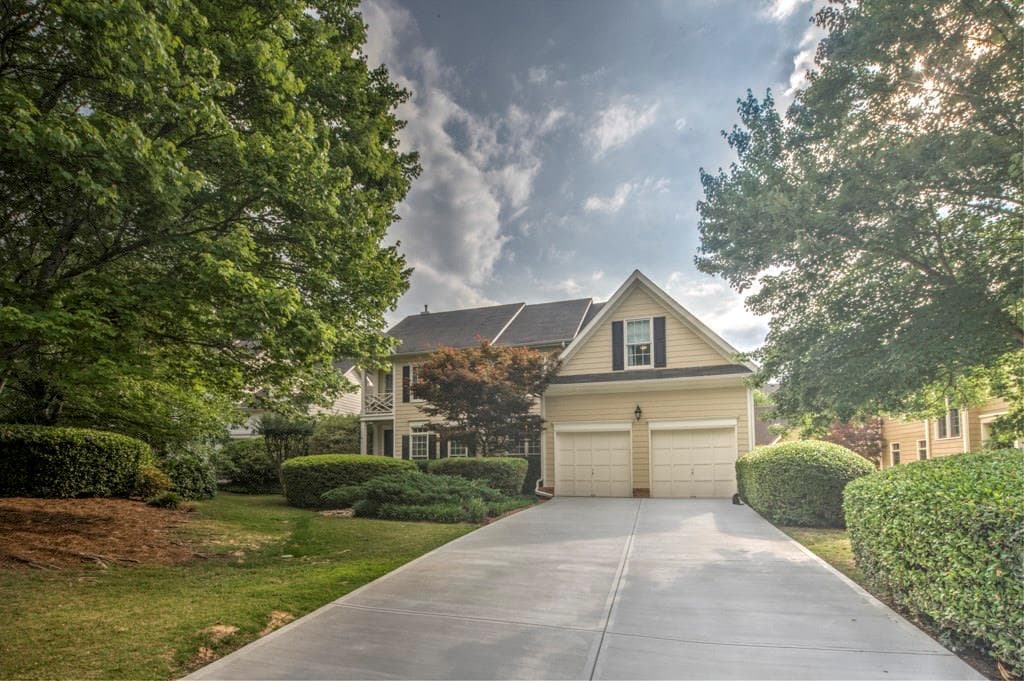 3327 Alden Place Drive, Brookhaven, GA 30319 — most recent listing photo