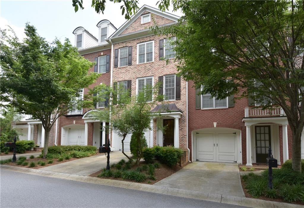2 bedroom townhouse sold at 5706 Waters Edge Trail, Roswell, GA 30075