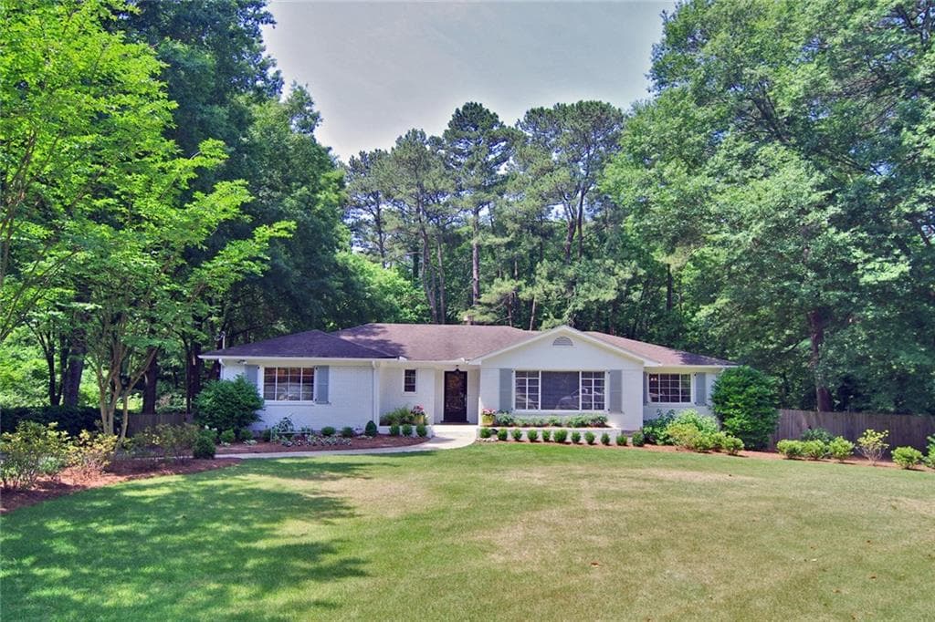 3 bedroom, 1,980 sq ft single family residence sold at 2004 Lenox Road, Atlanta, GA 30306