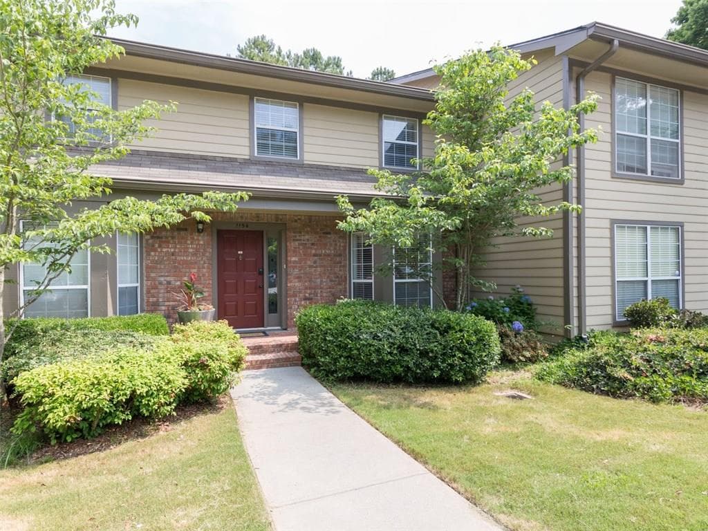 3 bedroom, 1,360 sq ft townhouse sold at 1154 Weatherstone Drive, Atlanta, GA 30324