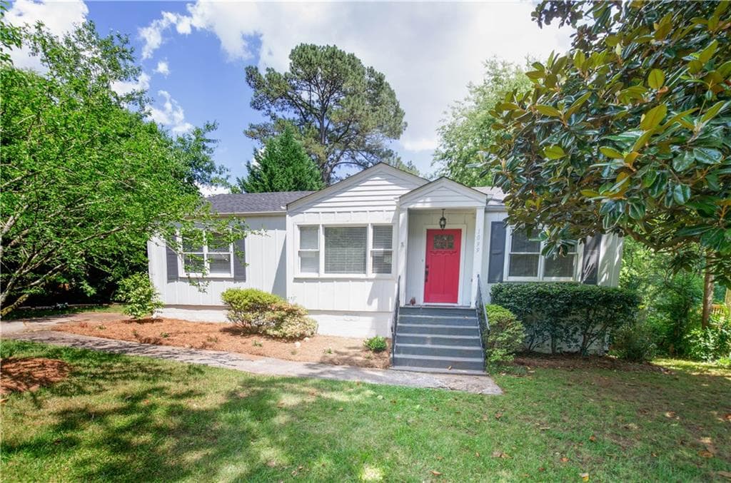 3 bedroom, 1,166 sq ft single family residence sold at 1099 Vista Trail, Atlanta, GA 30324