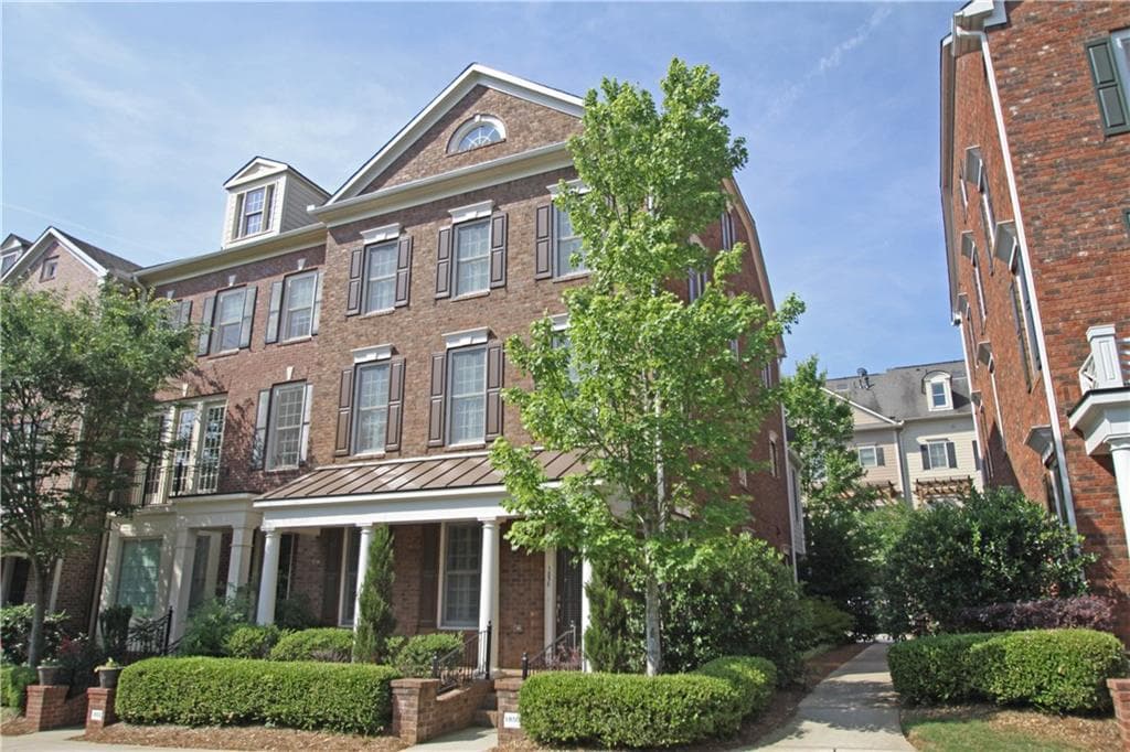 4 bedroom, 2,776 sq ft townhouse sold at 1850 Adagio Drive, Alpharetta, GA 30009