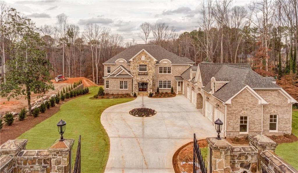 6 bedroom, 9,000 sq ft single family residence sold at 4241 Paper Mill Road, Marietta, GA 30067