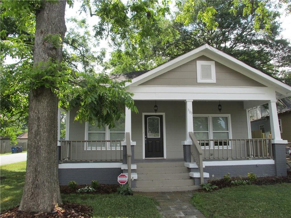 4 bedroom single family residence sold at 3129 E POINT Street, East Point, GA 30344