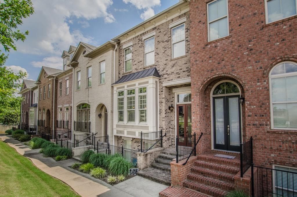 3303 Vintage Circle, Smyrna, GA 30080 — most recent listing photo