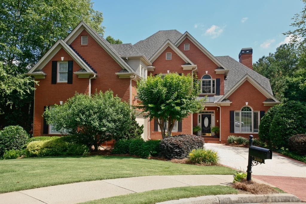 5 bedroom, 4,421 sq ft single family residence sold at 3380 Wolf Willow Close, Milton, GA 30004