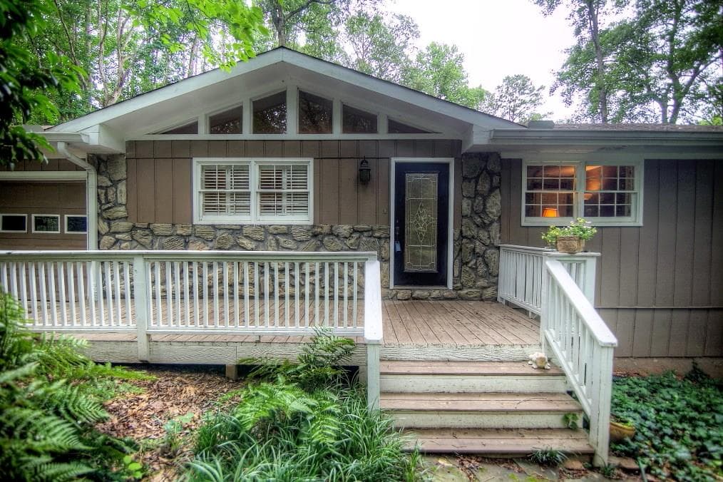 4404 Rolling Oaks Trail, Kennesaw, GA 30152 — most recent listing photo