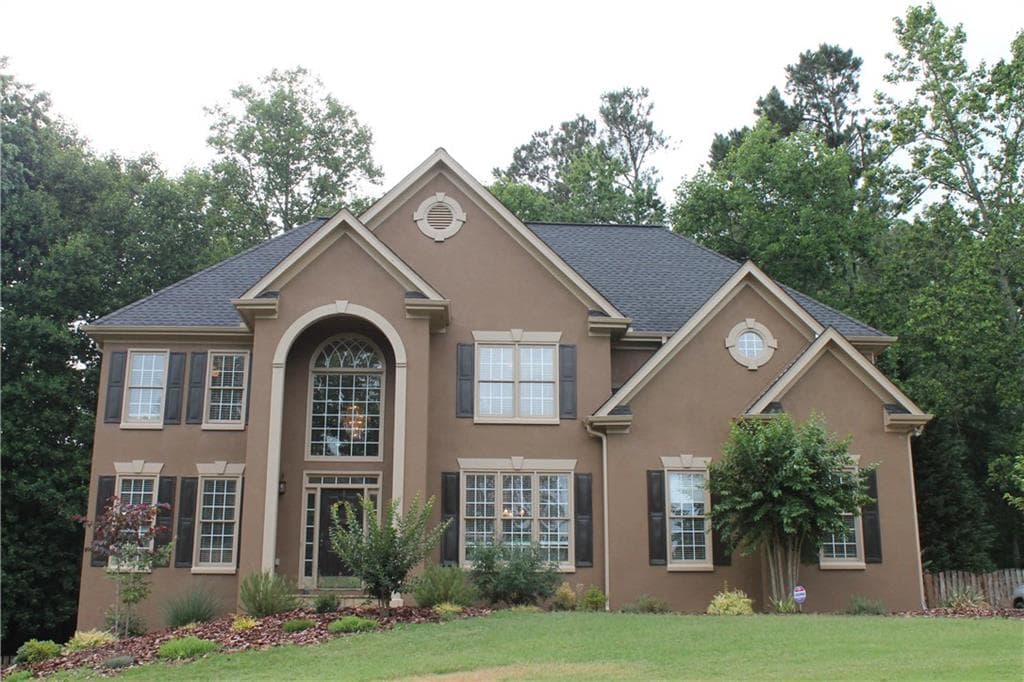 5 bedroom, 3,204 sq ft single family residence sold at 7010 Weybridge Drive, Cumming, GA 30040