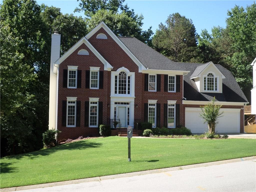 5 bedroom, 2,750 sq ft single family residence sold at 435 Silverthorne Point, Lawrenceville, GA 30043