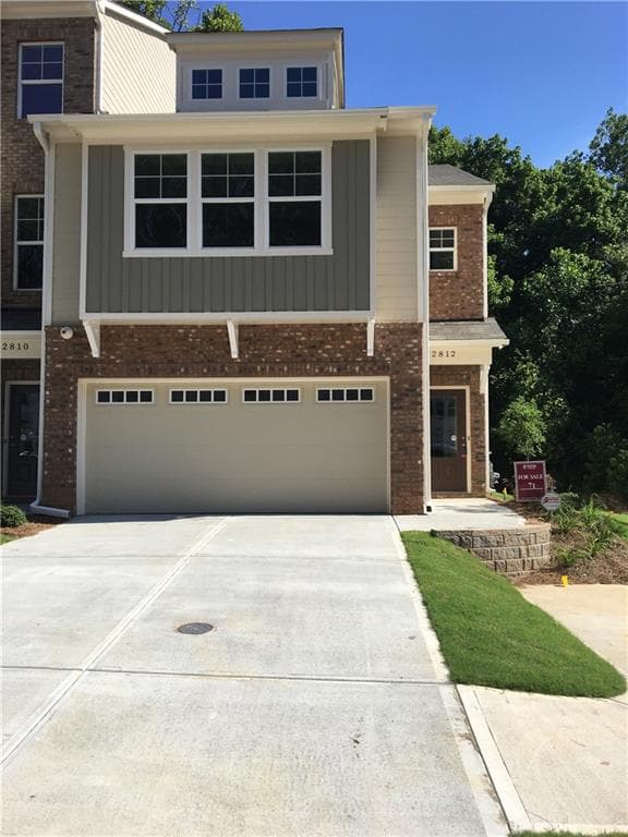 2812 White Oak Lane, Decatur, GA 30032 — most recent listing photo