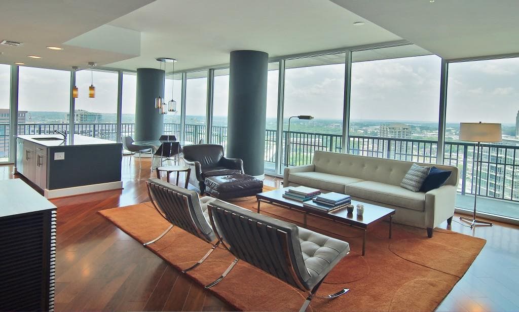 2 bedroom, 1,564 sq ft condominium sold at 1080 Peachtree Street 2511, Atlanta, GA 30309