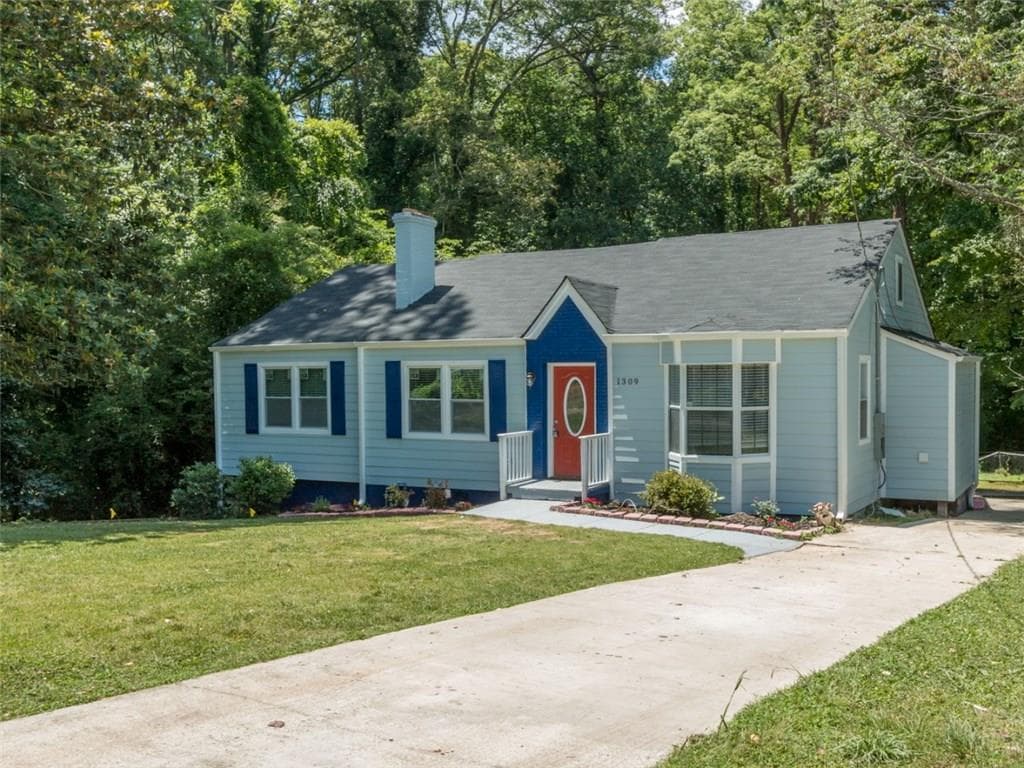 3 bedroom, 1,363 sq ft single family residence sold at 1309 Lockhaven Circle, Atlanta, GA 30311