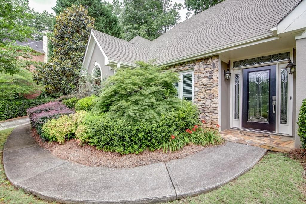 4640 Clary Lakes Drive, Roswell, GA 30075 — most recent listing photo