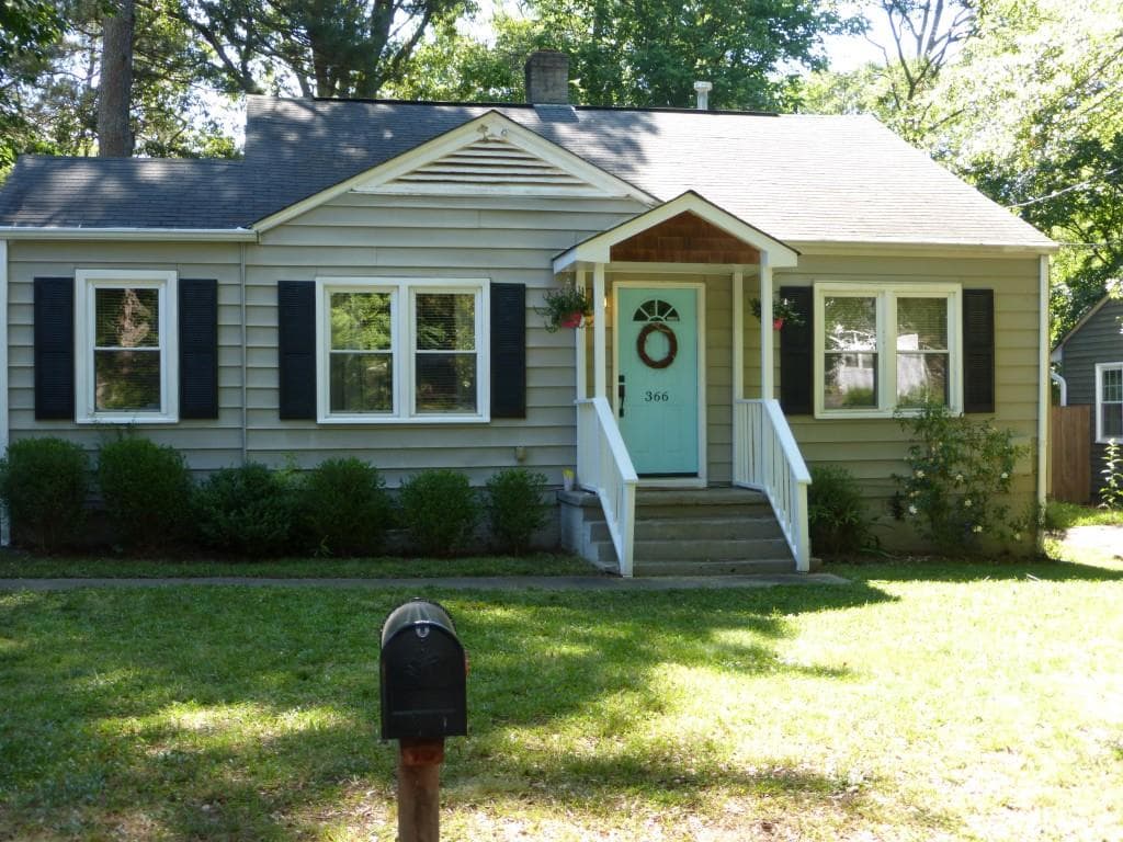 2 bedroom, 1,032 sq ft single family residence sold at 366 Ashburton Avenue, Atlanta, GA 30317