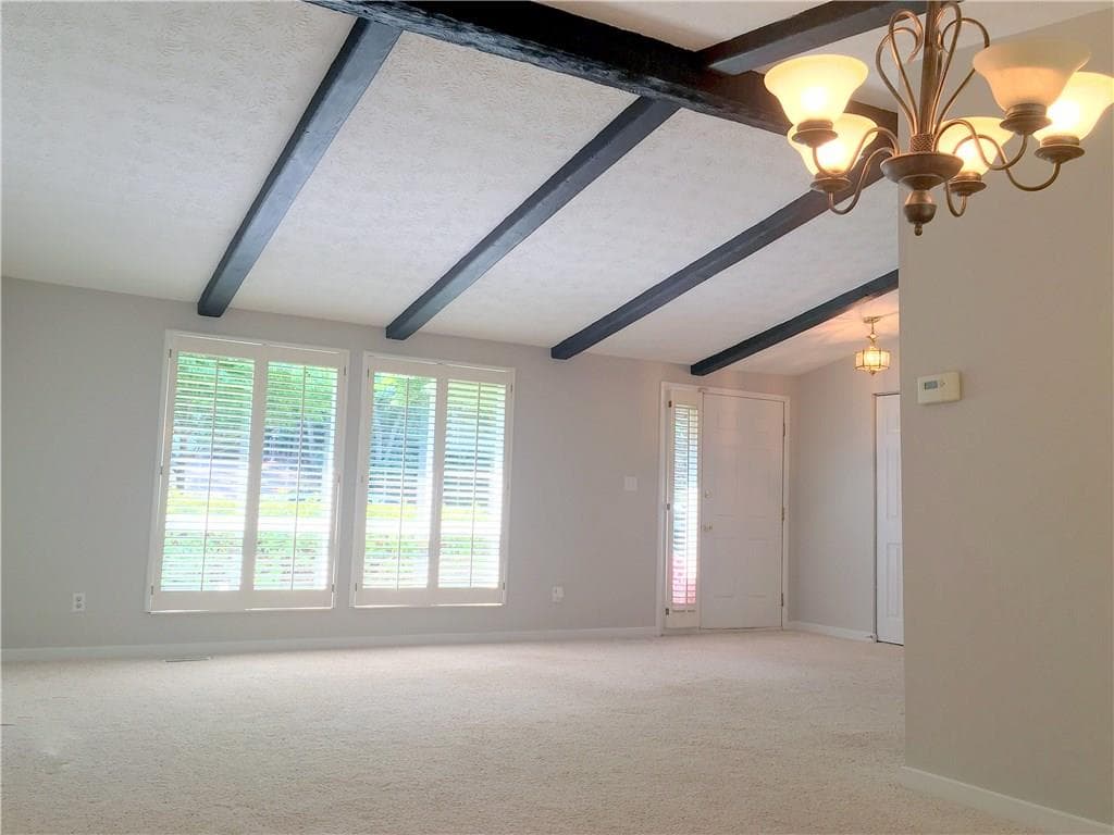 4 bedroom, 2,000 sq ft single family residence sold at 9716 N POND Circle, Roswell, GA 30076