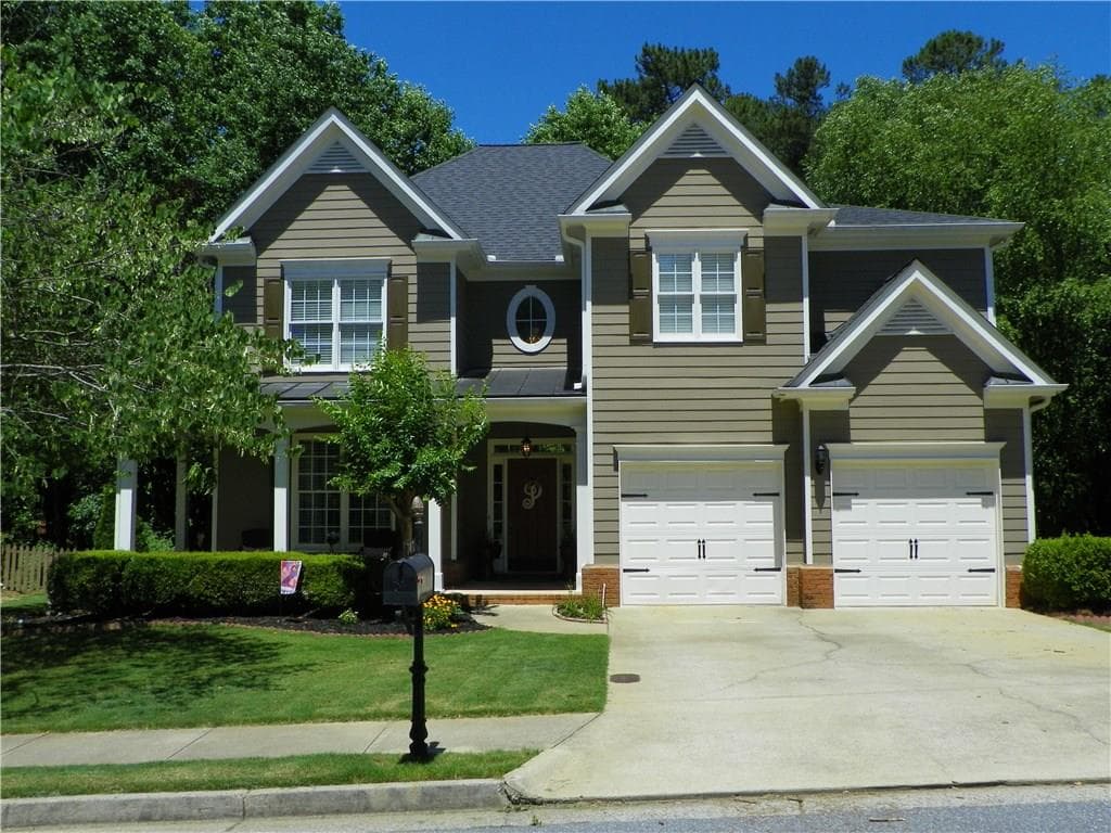 4 bedroom single family residence sold at 740 Lake Medlock Drive, Johns Creek, GA 30022