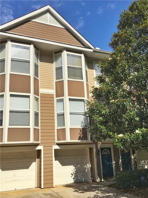 2 bedroom, 1,212 sq ft condominium sold at 951 Glenwood Avenue 2404, Atlanta, GA 30316