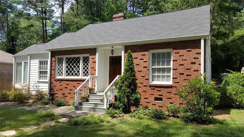 2 bedroom, 1,283 sq ft single family residence sold at 1002 Lindbergh Drive, Atlanta, GA 30324