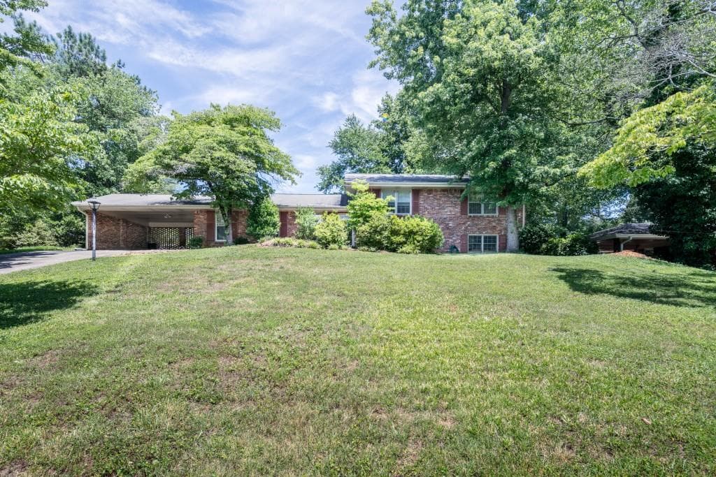 691 Foxcroft Circle, Marietta, GA 30067 — most recent listing photo