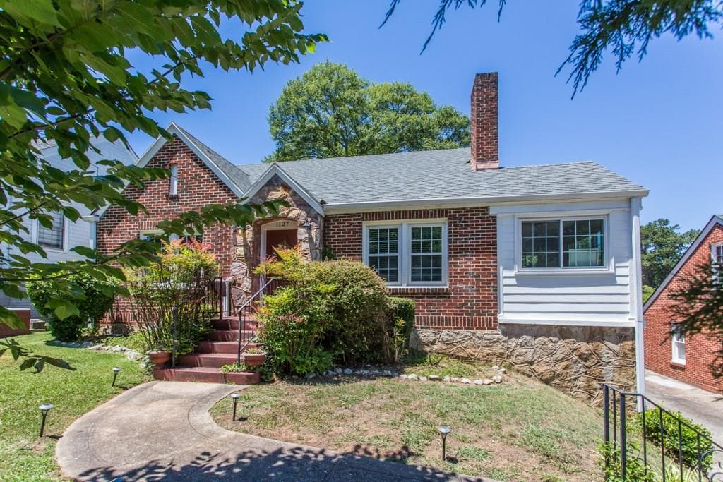 3 bedroom single family residence sold at 1127 Jefferson Avenue, East Point, GA 30344