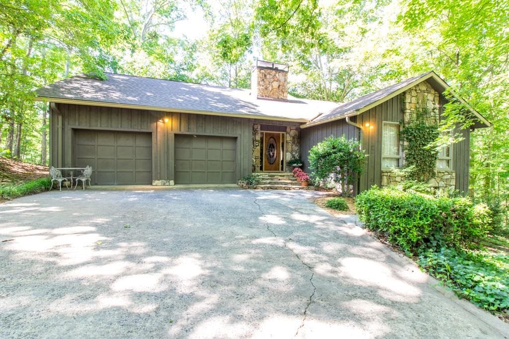 4 bedroom single family residence sold at 4012 Wesley Chapel Road, Marietta, GA 30062