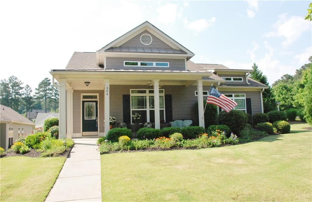 3 bedroom, 1,814 sq ft single family residence sold at 304 HARMONY LAKE Drive, Canton, GA 30115
