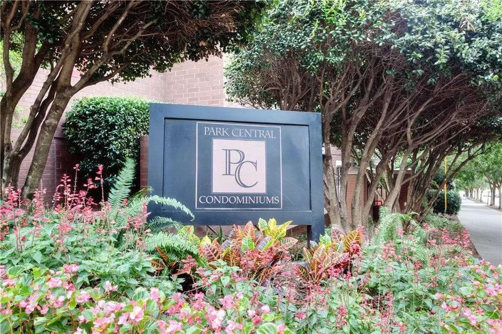 2 bedroom, 1,169 sq ft condominium sold at 1101 Juniper Street 323, Atlanta, GA 30309