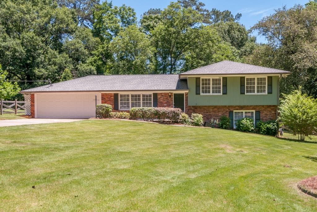 110 Elaine Drive, Roswell, GA 30075 — most recent listing photo