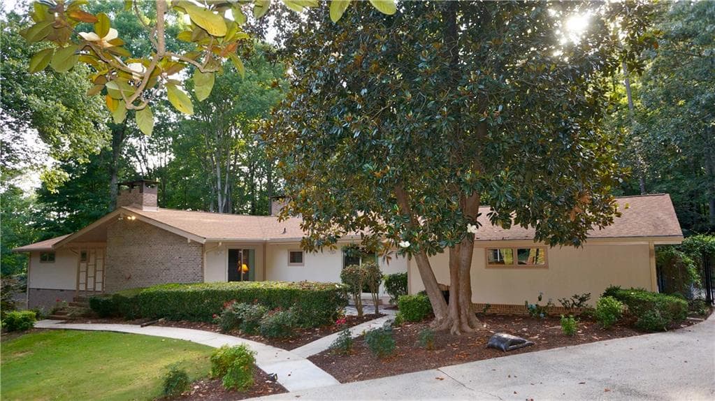 1817 Smokerise Summit, Smoke Rise, GA 30087 — most recent listing photo