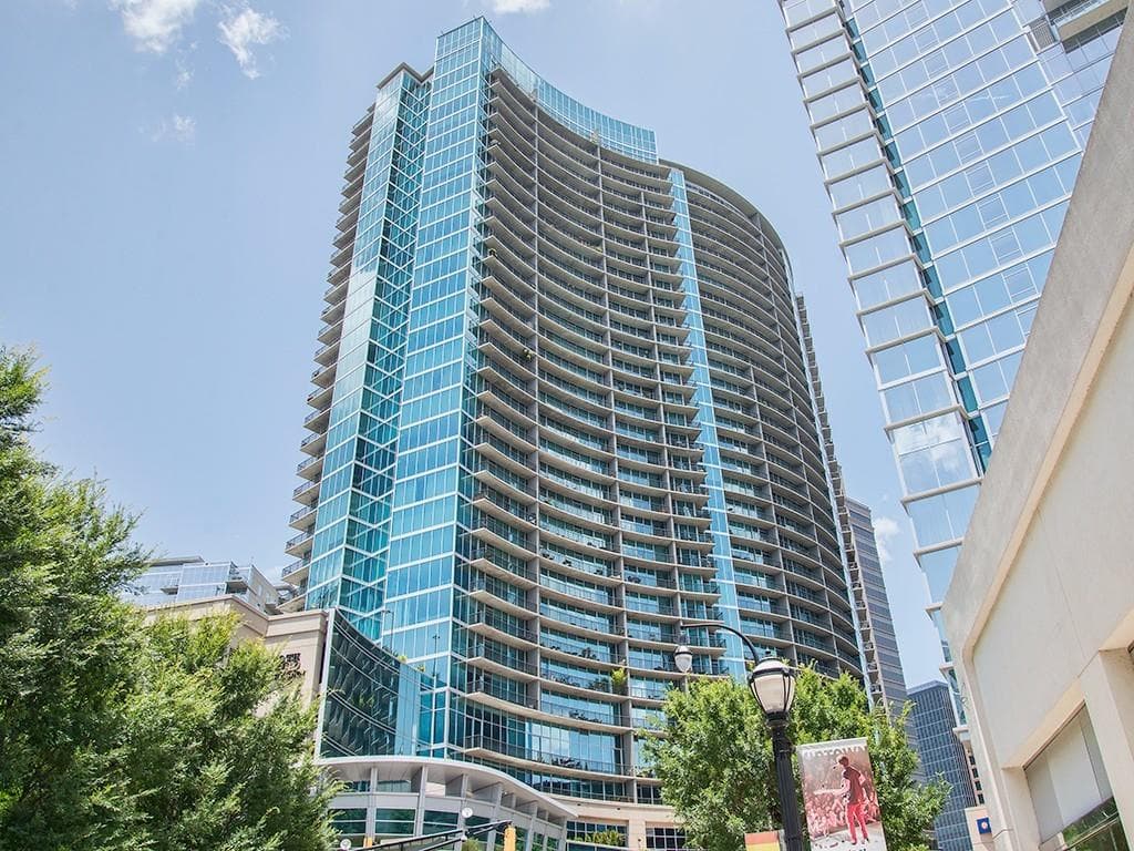 1 bedroom, 818 sq ft condominium sold at 1080 Peachtree Street 1606, Atlanta, GA 30309