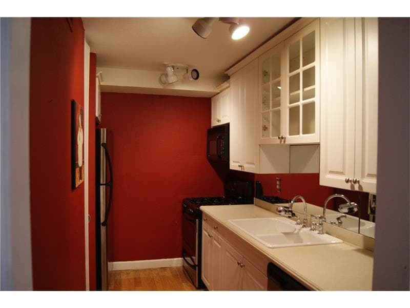 395 Pharr Road 207, Atlanta, GA 30305 — most recent listing photo