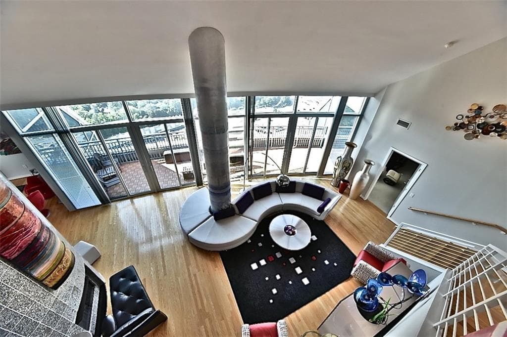 3 bedroom, 3,375 sq ft condominium sold at 3338 Peachtree Road 3601, Atlanta, GA 30326