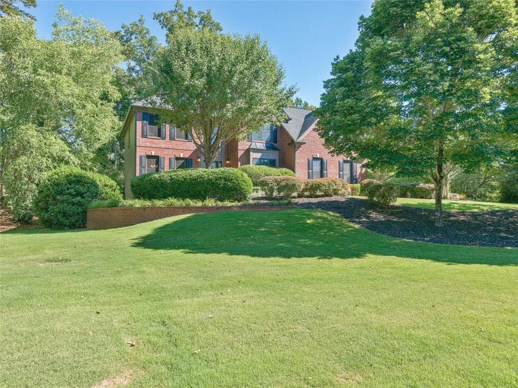 330 Oxford Meadow Run, Alpharetta, GA 30004 — most recent listing photo