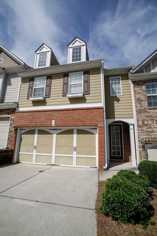 2 bedroom, 2,178 sq ft townhouse sold at 2611 Pierce Brennen Court, Lawrenceville, GA 30043