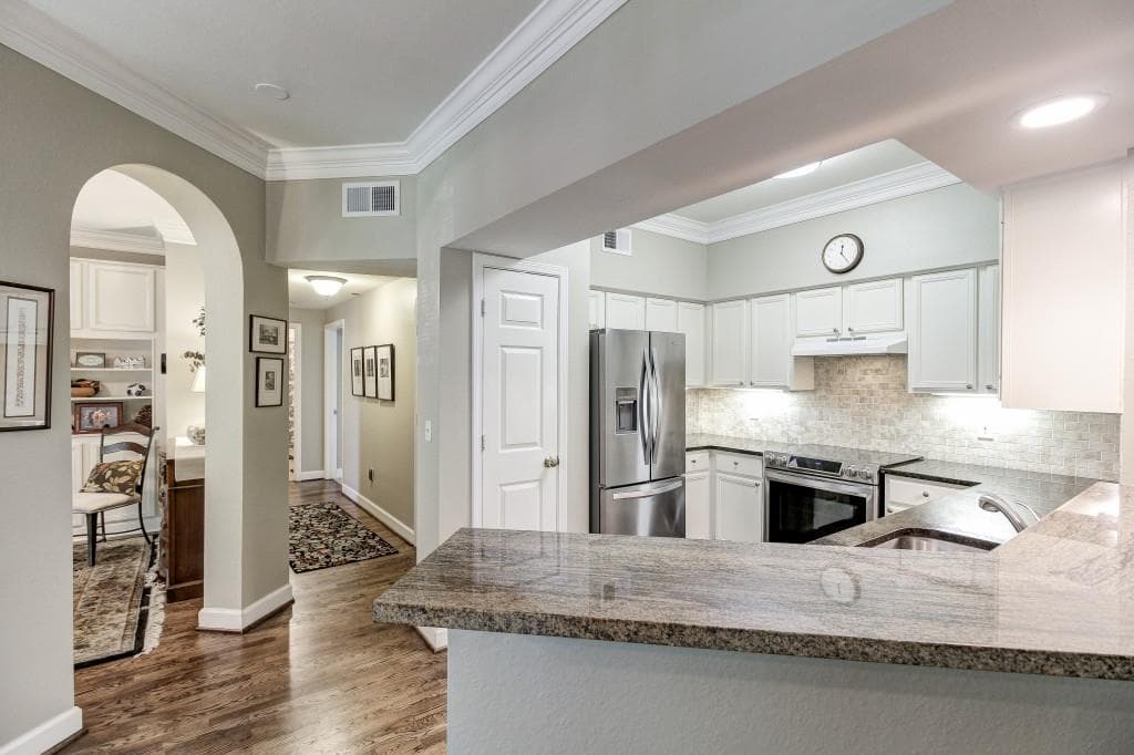 2 bedroom, 1,403 sq ft condominium sold at 3777 PEACHTREE Road 534, Brookhaven, GA 30319