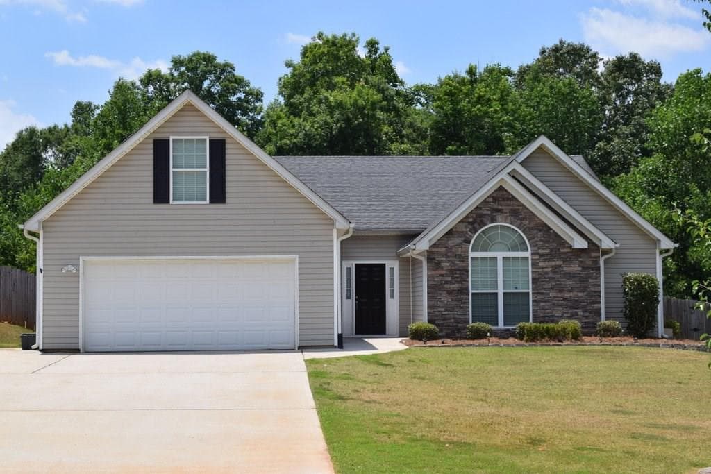 3 bedroom, 2,326 sq ft single family residence sold at 198 Celestial Run, Winder, GA 30680