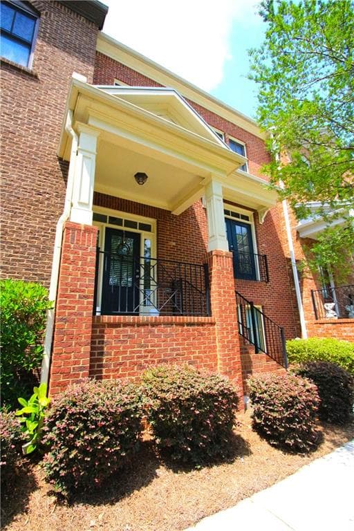816 Red Hart Lane, Alpharetta, GA 30004 — most recent listing photo