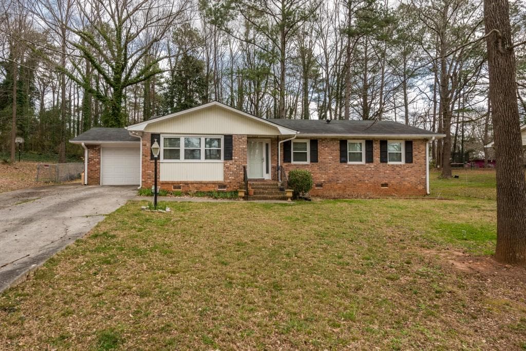 4 bedroom, 1,543 sq ft single family residence sold at 3032 Pine Manor Court, Atlanta, GA 30316