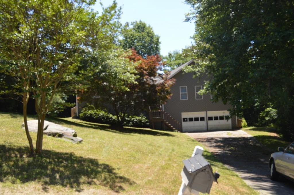 421 Julie Anne Way, Woodstock, GA 30188 — most recent listing photo