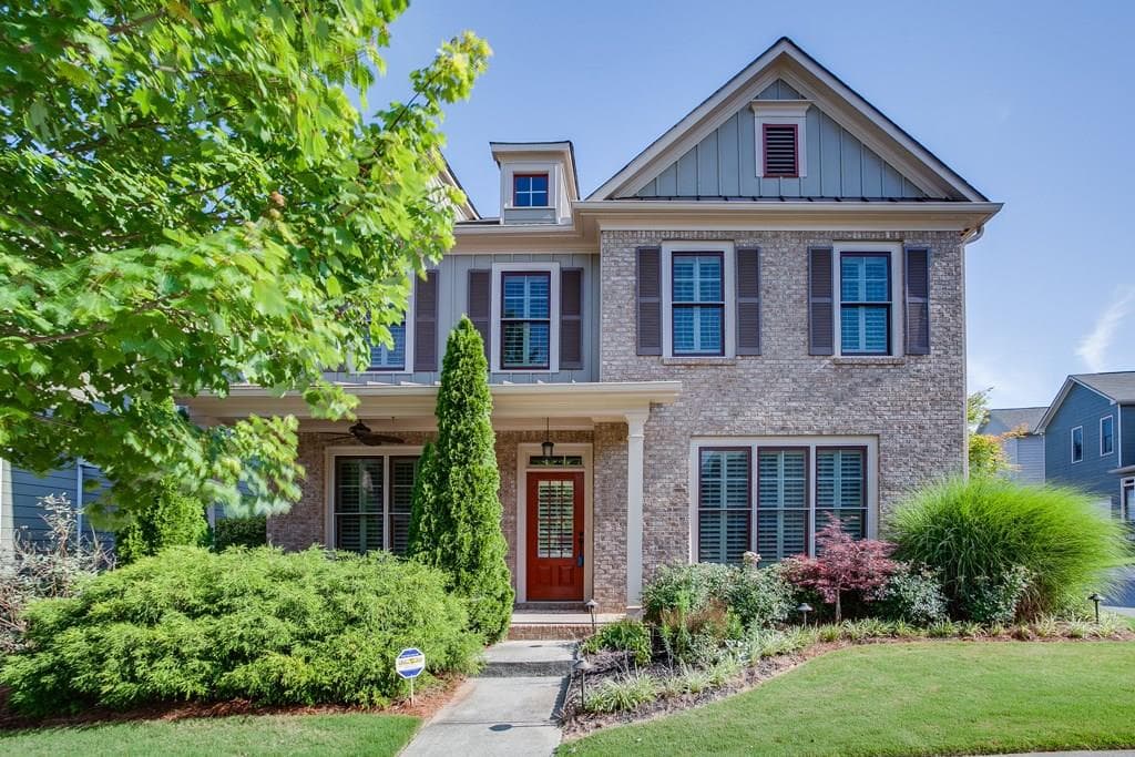 5 bedroom, 3,442 sq ft single family residence sold at 4916 Gathering Place, Suwanee, GA 30024