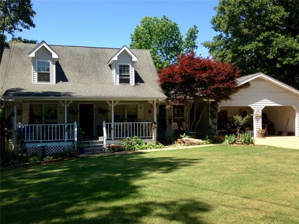 4612 KINGSWOOD Drive, Flowery Branch, GA 30542 — most recent listing photo