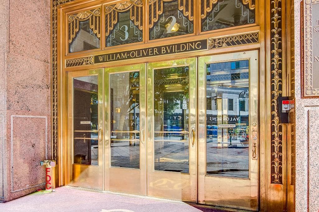 2 bedroom, 1,032 sq ft condominium sold at 32 Peachtree Street 807, Atlanta, GA 30303