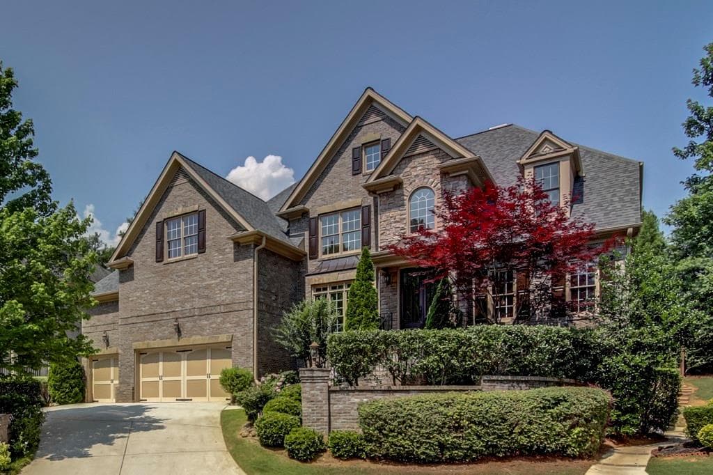 6 bedroom, 5,733 sq ft single family residence sold at 2227 Blackwell Chase Court, Marietta, GA 30062