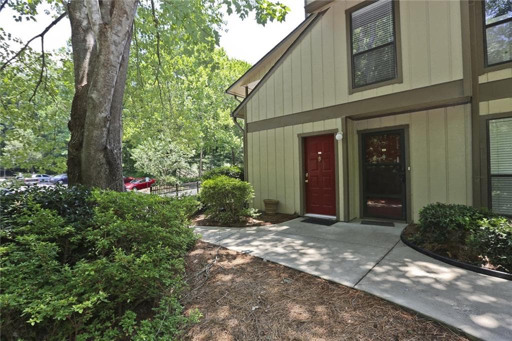 1606 Woodcliff Drive 1606, Atlanta, GA 30350 — most recent listing photo