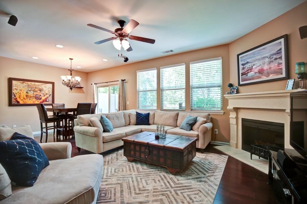 3 bedroom, 2,150 sq ft townhouse sold at 1569 Trailview Way 1569, Brookhaven, GA 30329