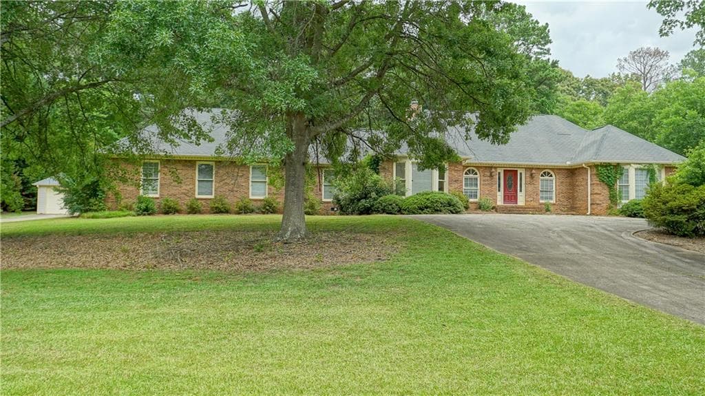 3290 Sundown Court, Marietta, GA 30064 — most recent listing photo
