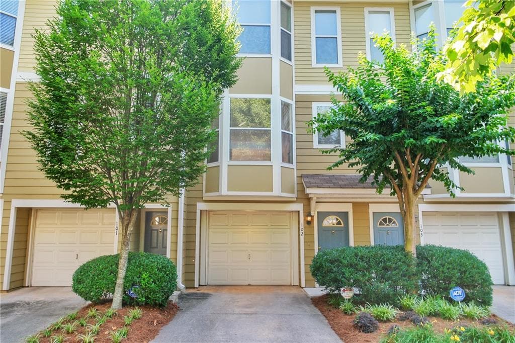 1 bedroom, 1,058 sq ft condominium sold at 951 Glenwood Avenue 102, Atlanta, GA 30316