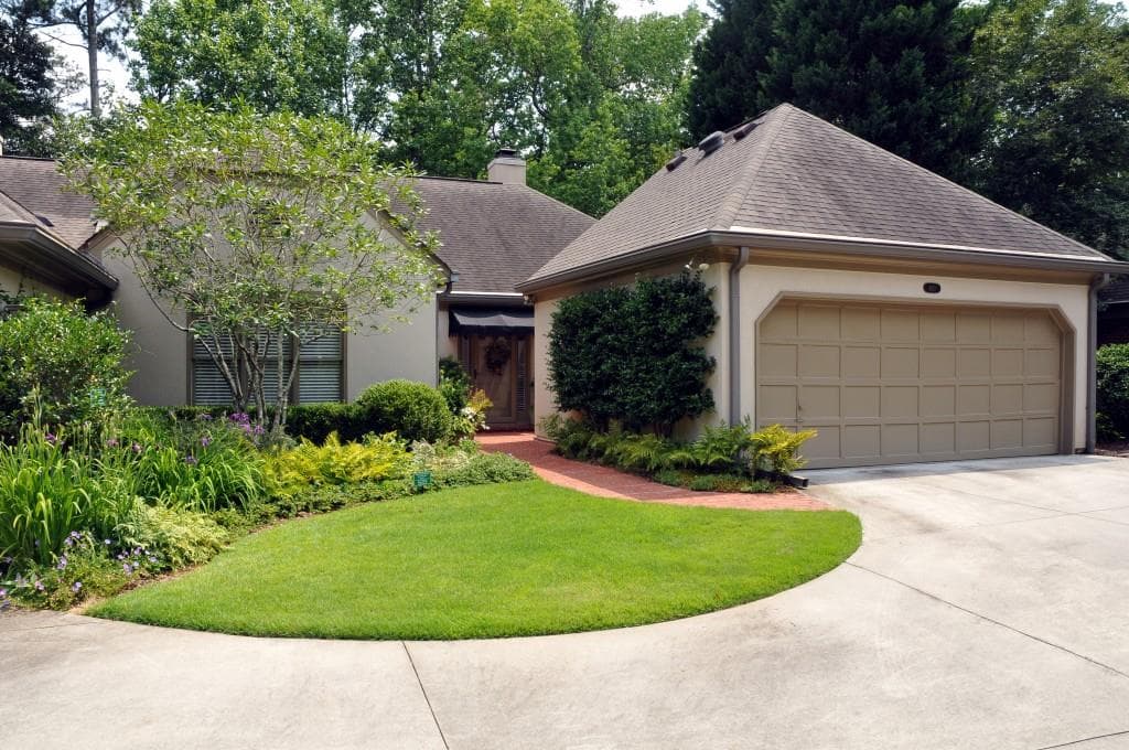 2 bedroom, 1,969 sq ft single family residence sold at 460 Greenlaurel Drive, Sandy Springs, GA 30342
