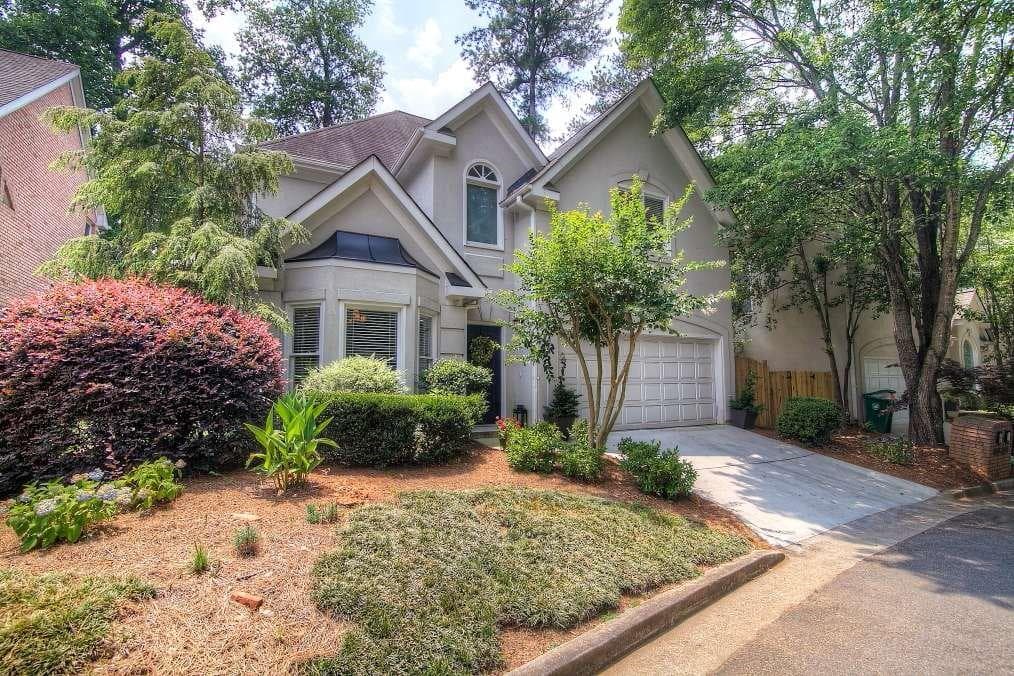 3 bedroom, 2,012 sq ft single family residence sold at 1313 Wildcliff Parkway, Atlanta, GA 30329